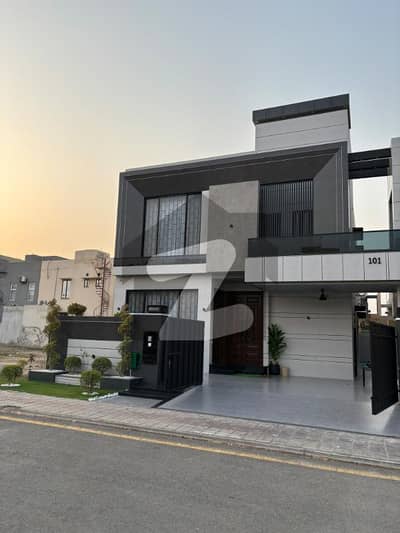 10 MARLA BRAND NEW ULTRA LUXURY MODERN HOUSE FOR SALE IN SECTOR C BLOCK BAHRIA TOWN LAHORE