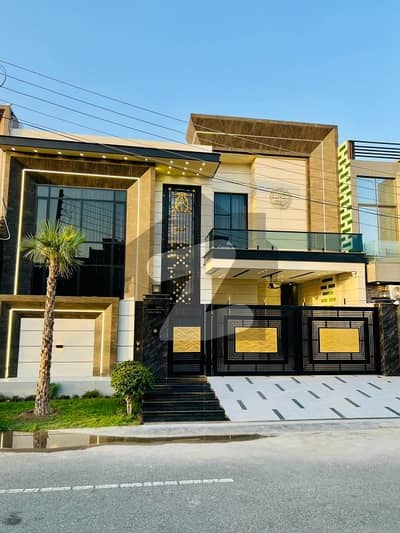 11 Marla luxury house