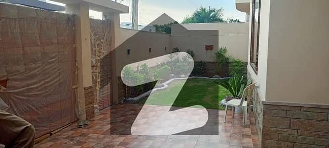 ڈی ایچ اے فیز 8 ڈی ایچ اے ڈیفینس,کراچی میں 6 کمروں کا 1 کنال مکان 20.55 کروڑ میں برائے فروخت۔