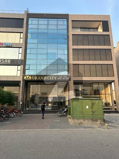 8 Marla Commercial Floor Available For Rent On Prime Location Of Broadway Phase 8 DHA Lahore