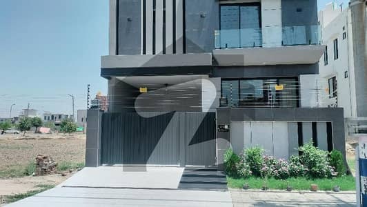 5 Marla Brand New Beautiful House In Central Park Housing Scheme Lahore E Block