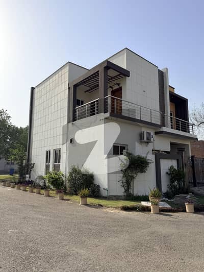 Modern Corner 6.5 Marla House In Citi Housing For Sale