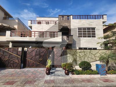 1 Kanal Brand New Designer House 2026