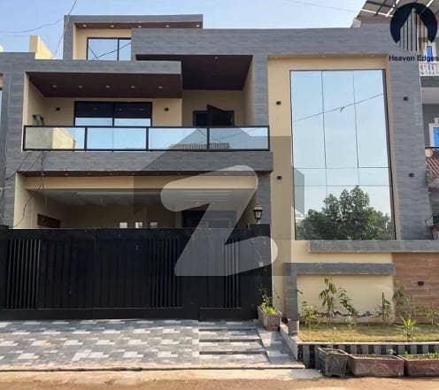 Luxury House For Sale - Prime Location And Premium Living Luxury House For Sale - Prime Location And Premium Living