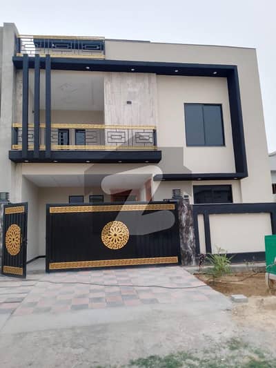 30x60, 8 Marla Modern Design Double Unit House Available For Sale In D Block Multi Garden B-17 Islamabad.