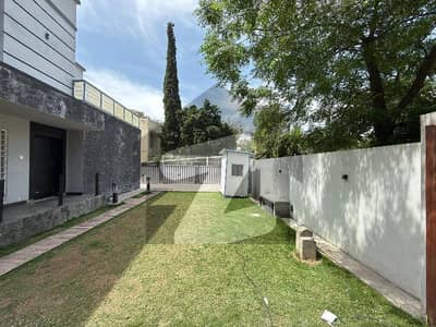 F-6 4bedroom Full House 666 Syd Available For Rent