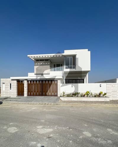 A Spacious Prime Location 666 Square Yards House In DHA Phase 8