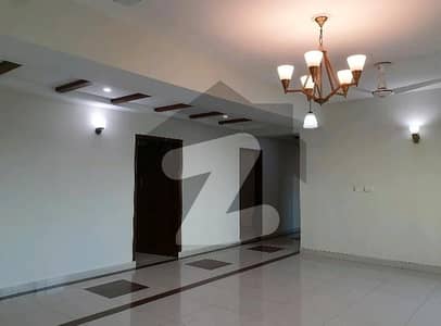 عسکری 11 ۔ سیکٹر بی اپارٹمنٹس عسکری 11,عسکری,لاہور میں 3 کمروں کا 10 مرلہ فلیٹ 3.0 کروڑ میں برائے فروخت۔