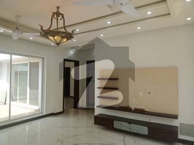 1 Kanal Up Portion available For Rent in DHA Phase 6