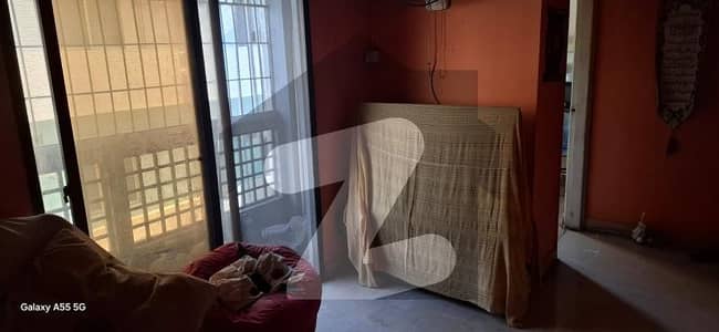بدر کمرشل ایریا ڈی ایچ اے فیز 5,ڈی ایچ اے ڈیفینس,کراچی میں 2 کمروں کا 4 مرلہ فلیٹ 80.0 لاکھ میں برائے فروخت۔