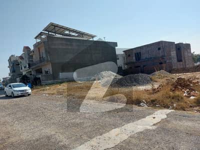 Gulberg Green H Block Possessionable 10 Marla Plot Available For Sale