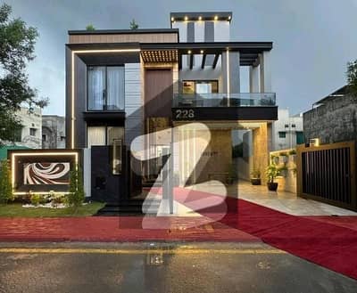 A Perfect House Awaits You In Bahria Town - Sector C Lahore