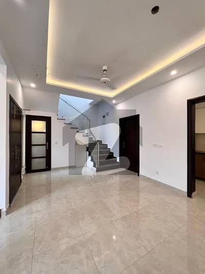 125 Square Yard Luxury Villa In Ali Block 3 Bedrooms, Drawing, Dining & American Kitchen 5 Mints Drive From Main Gate Of BTK