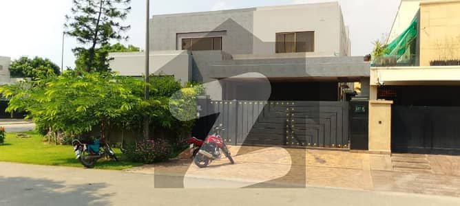 1 Kanal Upper Portion lower lock for Rent 3 Bed Non-Furnished | Demand 160K