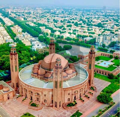 8 Marla Good Location Plot In B-Block Of Bahria Orchard Lahore Available For Sale