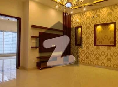بحریہ ٹاؤن سیکٹر سی بحریہ ٹاؤن,لاہور میں 2 کمروں کا 5 مرلہ بالائی پورشن 35.0 ہزار میں کرایہ پر دستیاب ہے۔
