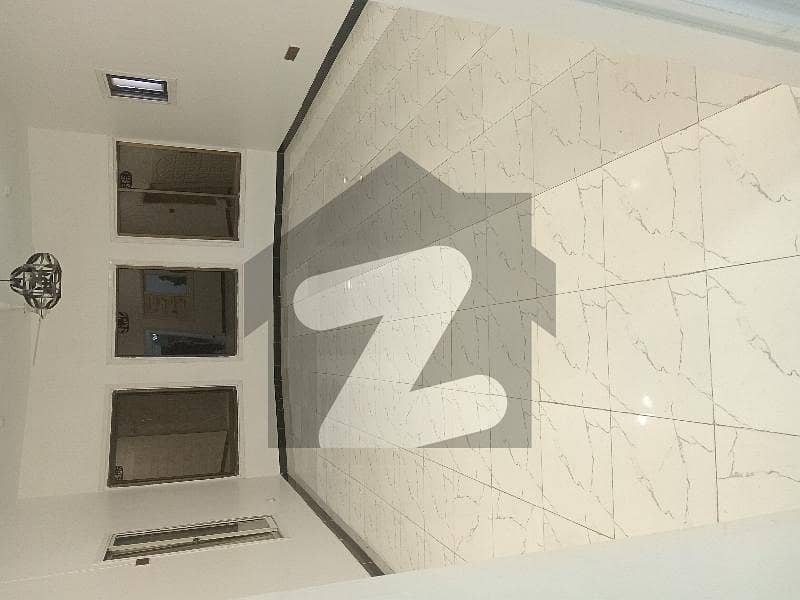 Gulshan-E-Iqbal Town Office Sized 700 Square Feet Gulshan-E-Iqbal Town Office Sized 700 Square Feet