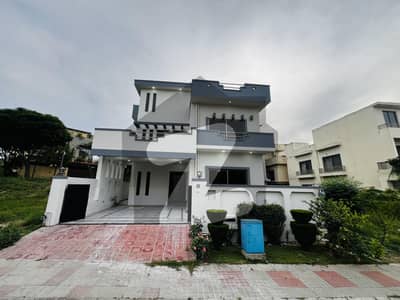 10 Marla Used House for Sale in DHA Phase 2 | Prime Location | Double Unit | Gas Installed