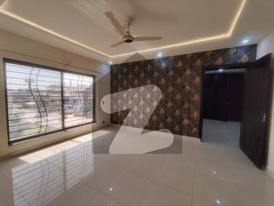 14 Marla Upper Portion For Rent in Phase 8 Bahria Town