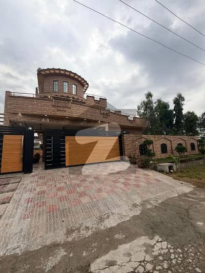 60x90 Beautiful Owner Built House for Sale D-18 Block A