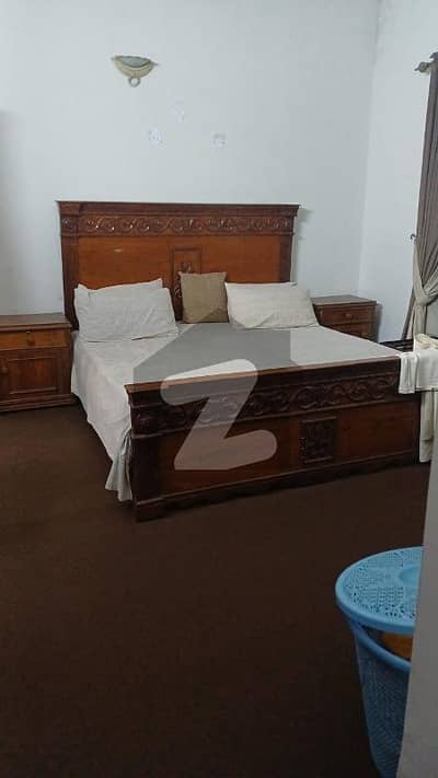 10 MARLA UPPER PORTION AVAILABLE FOR RENT DHA PHASE 4