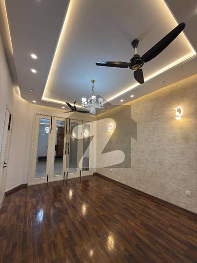 B Block Ideal House In Lahore Available For Rs. 26500000