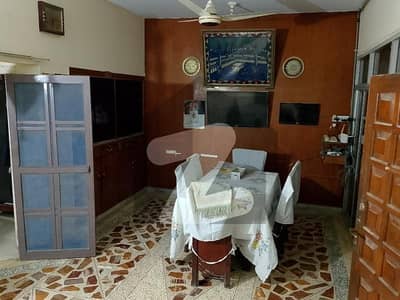 نارتھ ناظم آباد ۔ بلاک ایل نارتھ ناظم آباد,کراچی میں 10 مرلہ Studio مکان 4.6 کروڑ میں برائے فروخت۔