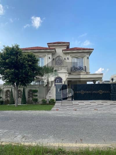 1 Kanal 5 Bedrooms House DHA Phase 6 For Rent