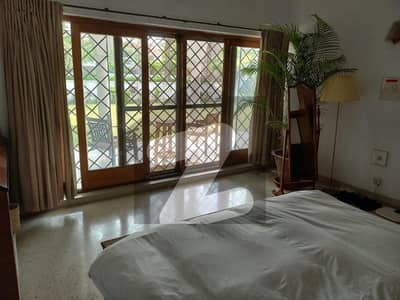 Prime Location Newly Renovated Tile Flooring House Only For Foreigners-