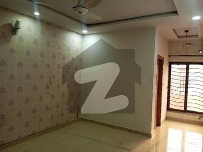 10 Marla Basement With Solar Available For Rent