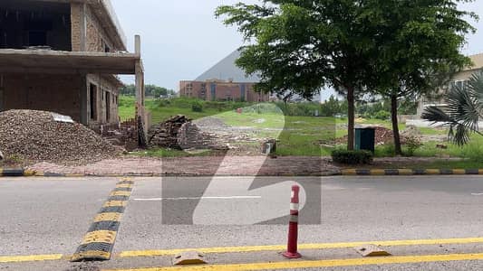 8 Marla Back Open Plot for Sale in Sector B1, Bahria Enclave Islamabad P. U Paid