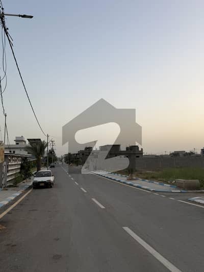 600 YARDS BEST LOCATION FOR SALE