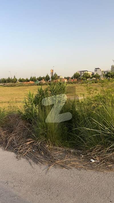 5 Marla Plot Available For Sale In DHA 3 Sctor A