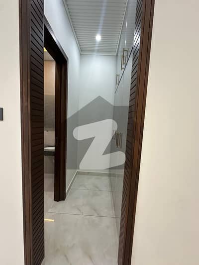 10 Marla Brand New Lucury House For Dale In Wapda City