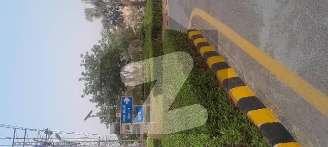 Prime Location Main Facing Pine Avenue Road.