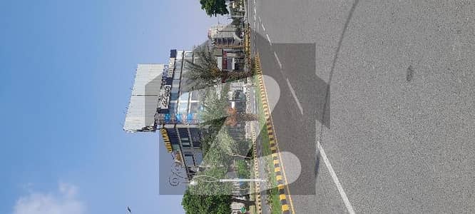 10 Marla Confirm plot available for sale.