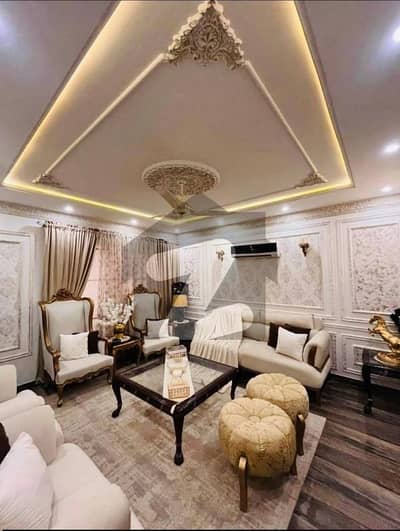 300yd Ground Floor 3 Bed Dd Portions Available For Rent In Gulshan Block 7