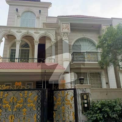 5 Bed Furnished House For Rent hot location 5 Bed Furnished House For Rent hot location
