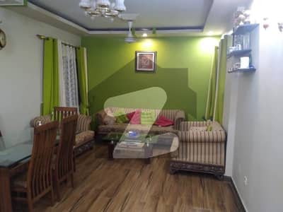 Prime Location 950 Square Feet Flat In Only Rs. 22500000