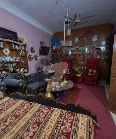 Centrally Located House In Allama Iqbal Town - Nargis Block Is Available For sale