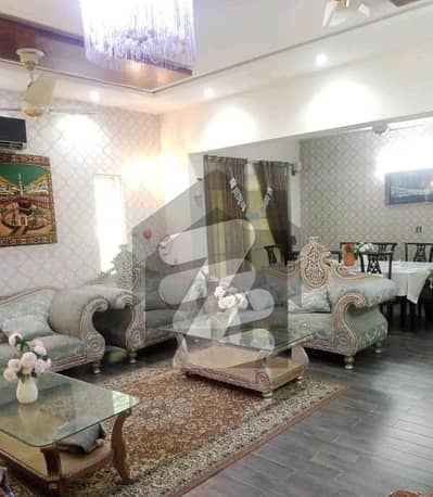 1 Kanal House In Stunning Bahria Town - Sector C Is Available For sale 1 Kanal House In Stunning Bahria Town - Sector C Is Available For sale