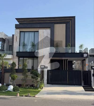 10 Marla Luxury House For Sale In Prime Location