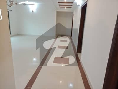 10 MARLA 3 BEDROOMS APARTMENT AVAILABLE FOR RENT