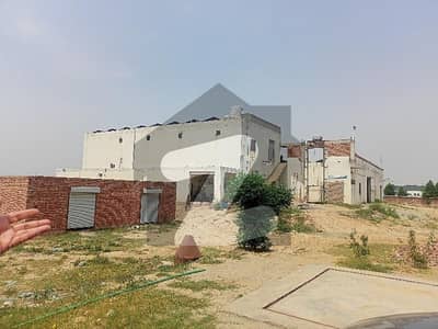 ایم 3 انڈسٹریل سٹی فیصل آباد میں 32 کنال Studio فیکٹری 16.0 کروڑ میں برائے فروخت۔