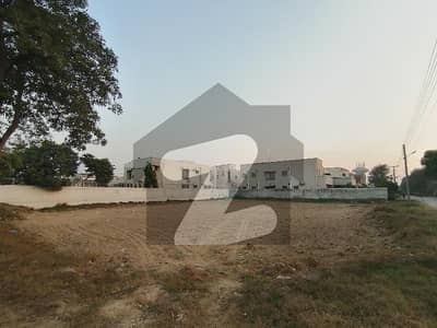 ای ایم ای سوسائٹی ۔ بلاک ایف ای ایم ای سوسائٹی,لاہور میں 4 کنال رہائشی پلاٹ 32.0 کروڑ میں برائے فروخت۔