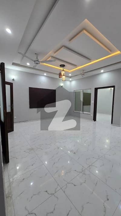 10 Marla upper portion for rent with gas 10 Marla upper portion for rent with gas