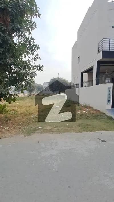 Plot No-731/62 Block D - 5 Marla Plot On Top Location Of Phase 9 Town DHA Lahore For Urgent Sale