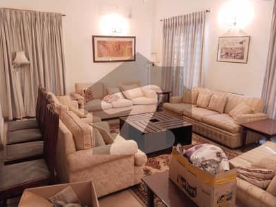 ڈی ایچ اے فیز 3 - بلاک ڈبلیو فیز 3,ڈیفنس (ڈی ایچ اے),لاہور میں 6 کمروں کا 1 کنال مکان 6.05 کروڑ میں برائے فروخت۔