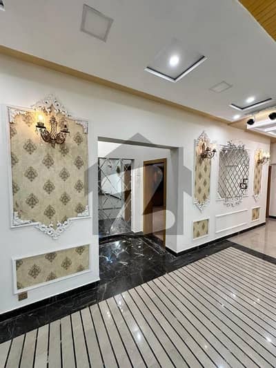 Prime Location House Of 20 Marla For Sale In EME Society