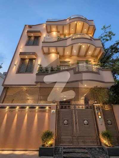 Building Of 200 Square Yards Is Available For rent